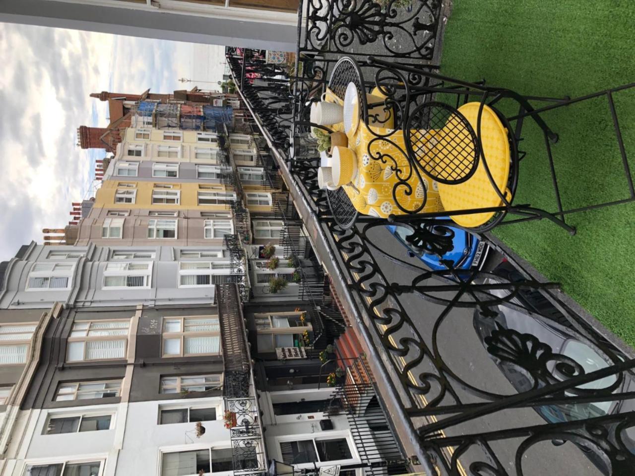 Striking Seaside One Bed Balcony Flat In Brighton Exterior foto